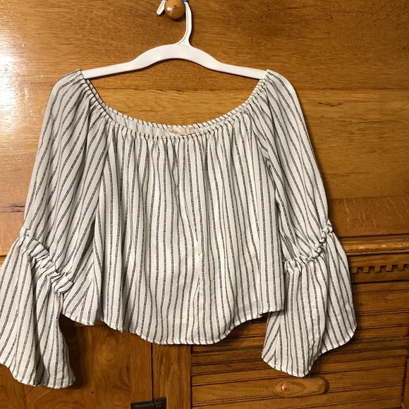 Altar'd State Off Shoulder Crop Top - Picture 4 of 11